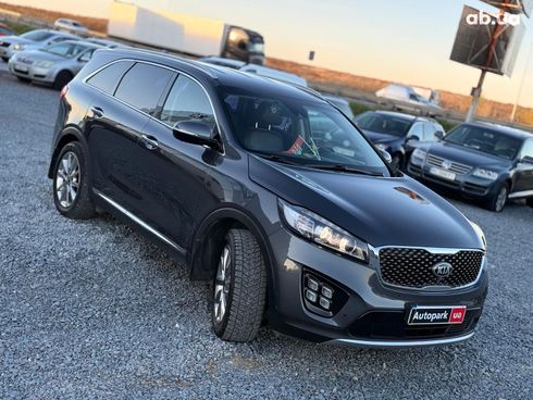 Kia Sorento 2017 серый - фото 15