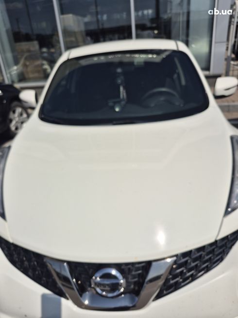 Nissan Juke 2018 белый - фото 4