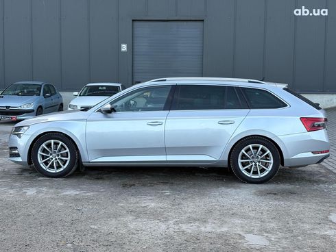 Skoda Superb 2019 серый - фото 14