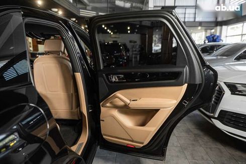 Porsche Cayenne 2020 - фото 24