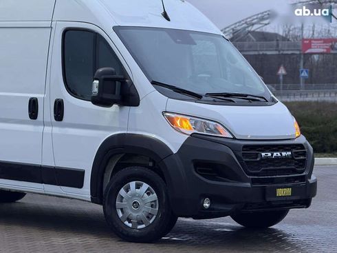 RAM Promaster City 2024 - фото 8