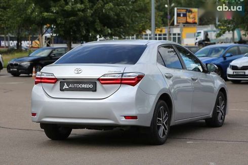 Toyota Corolla 2018 - фото 5
