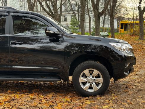 Toyota Land Cruiser Prado 2018 черный - фото 4