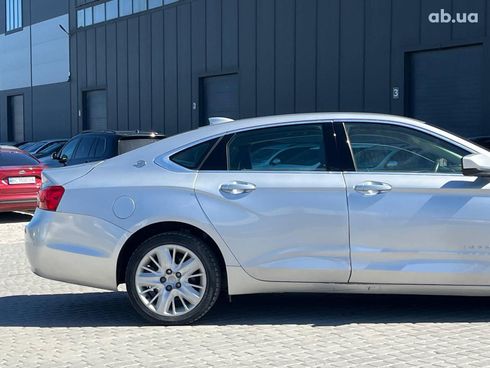 Chevrolet Impala 2016 серый - фото 10