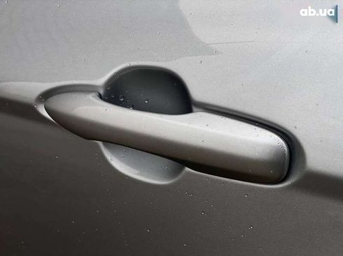 Toyota Camry 2020 - фото 17