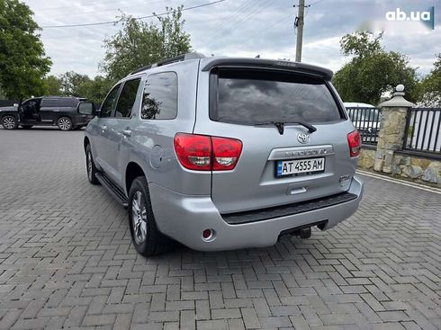 Toyota Sequoia 2014 - фото 8