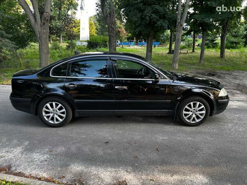 Volkswagen Passat 2003 черный - фото 4
