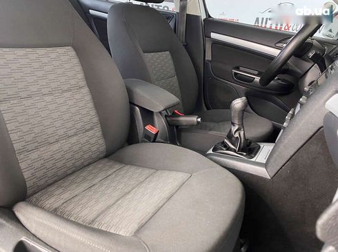 Skoda Octavia 2011 - фото 9