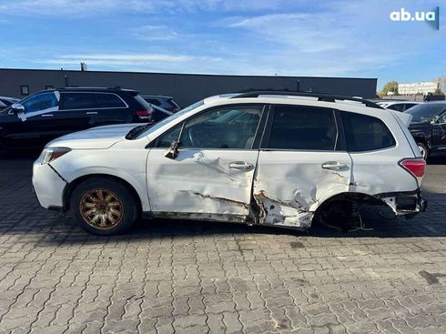 Subaru Forester 2016 - фото 2