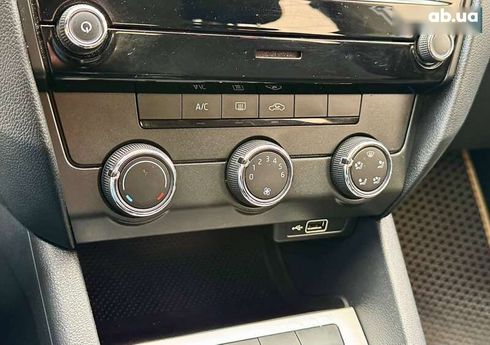 Skoda Octavia 2019 - фото 29