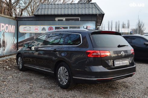 Volkswagen Passat 2017 черный - фото 6