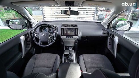 Toyota Land Cruiser Prado 2022 - фото 8