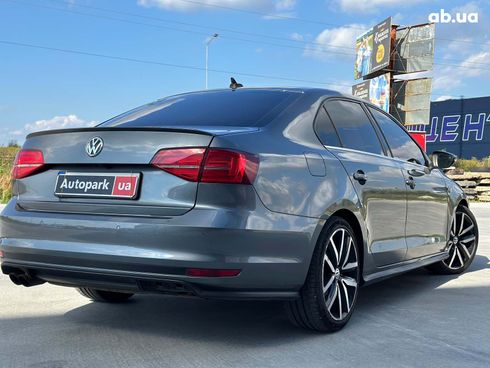 Volkswagen Jetta 2017 серый - фото 7