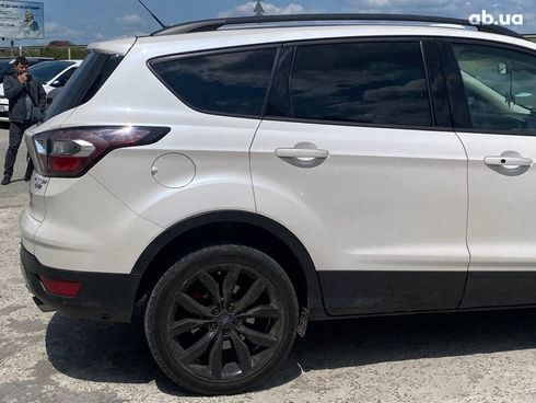 Ford Escape 2017 белый - фото 23