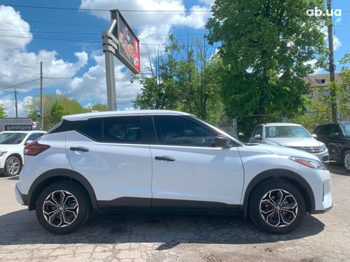 Nissan Kicks 2021 белый - фото 4