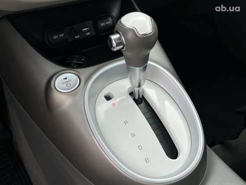 Kia Soul EV 2014 белый - фото 18