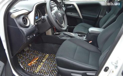 Toyota RAV4 2015 - фото 17