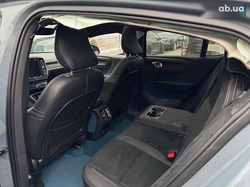Volvo C40 Recharge 2023 - фото 6