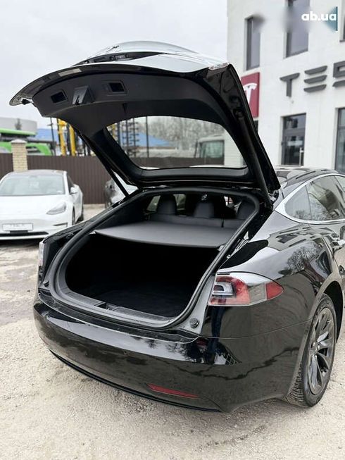 Tesla Model S 2017 - фото 22