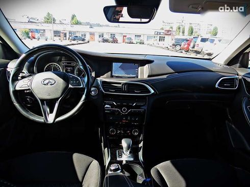 Infiniti Q30 2017 - фото 15