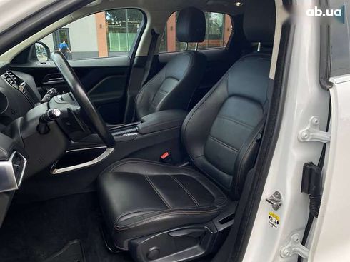 Jaguar F-Pace 2018 - фото 17