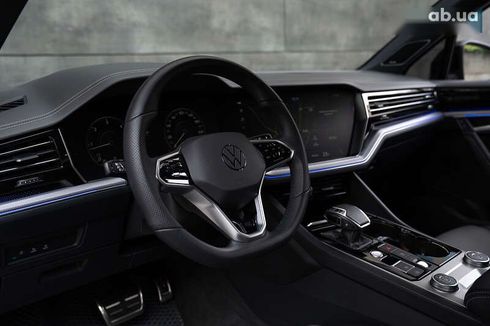 Volkswagen Touareg 2023 - фото 20