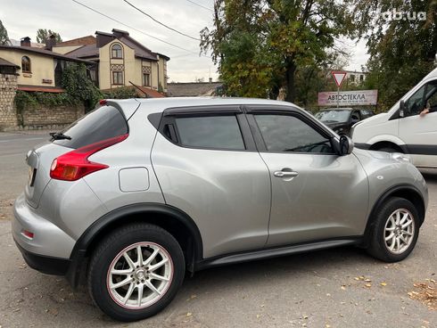 Nissan Juke 2012 серый - фото 15