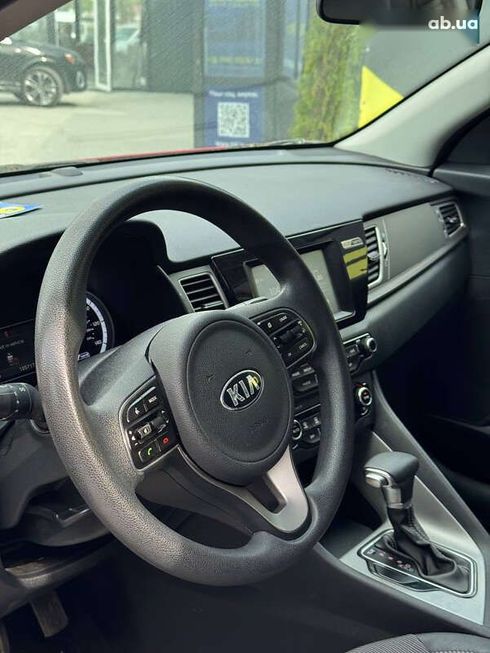 Kia Niro 2017 - фото 9