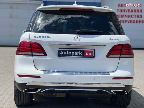 Mercedes-Benz GLE-Class 2017 белый - фото 9