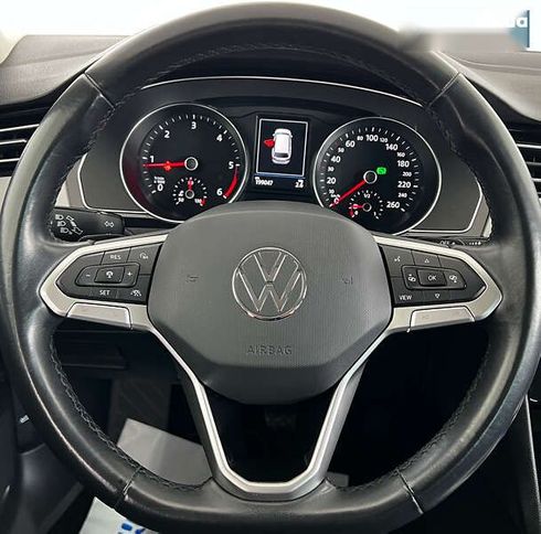 Volkswagen Passat 2021 - фото 13