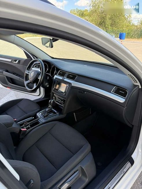 Skoda Superb 2014 - фото 30