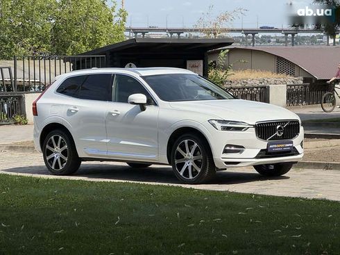 Volvo XC60 2020 - фото 16