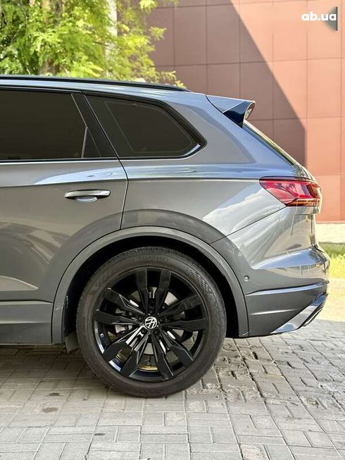 Volkswagen Touareg 2020 - фото 20