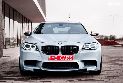 BMW 5 серия 2011 голубой - фото 17