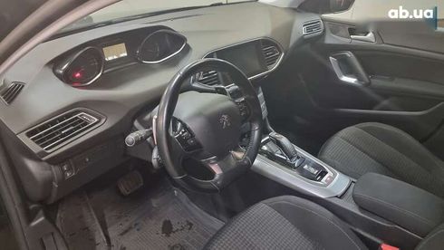 Peugeot 308 2020 - фото 9