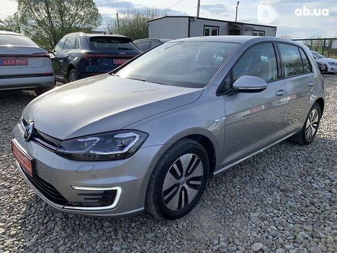 Volkswagen e-Golf 2020 - фото 7