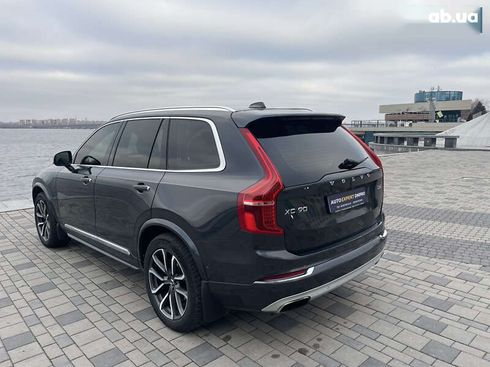 Volvo XC90 2017 - фото 6