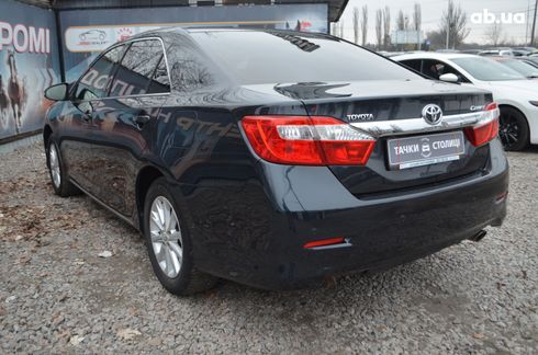 Toyota Camry 2012 черный - фото 6