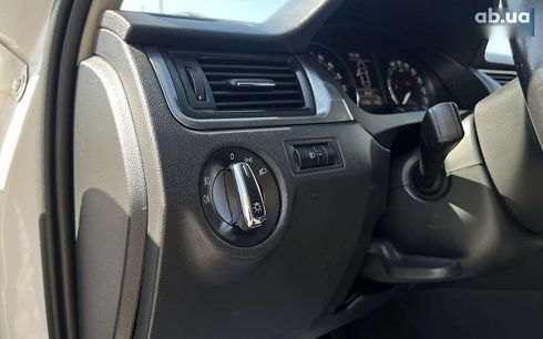 Skoda Rapid 2015 - фото 13