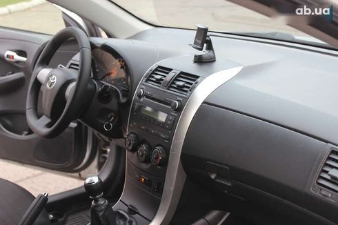 Toyota Corolla 2012 - фото 24