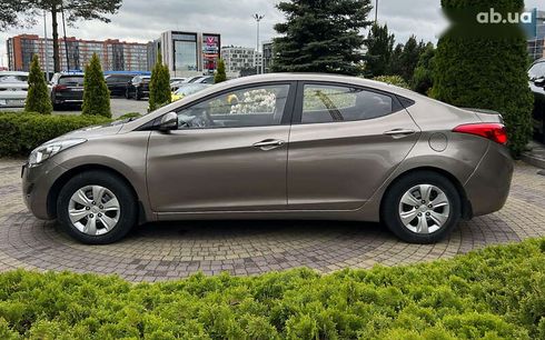 Hyundai Elantra 2013 - фото 4