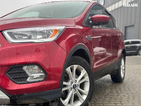 Ford Escape 2019 красный - фото 4