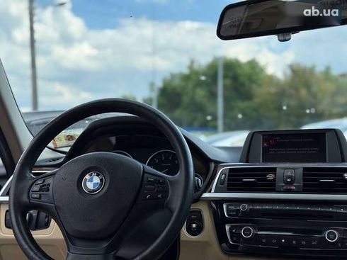 BMW 3 серия 2016 - фото 12