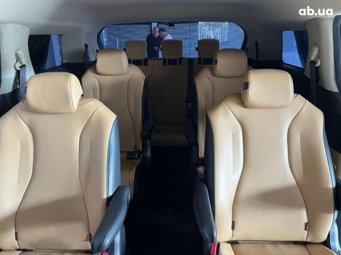 Kia Carnival 2021 - фото 15