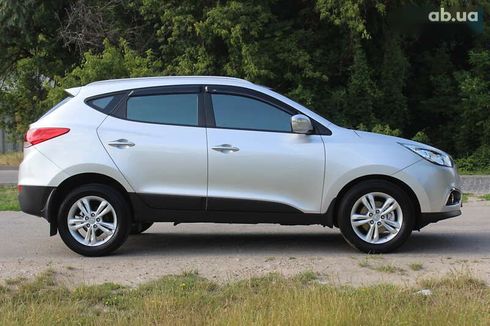 Hyundai ix35 2010 - фото 8