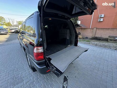 Lexus LX 2005 - фото 30