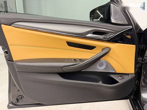 BMW M5 2023 - фото 23