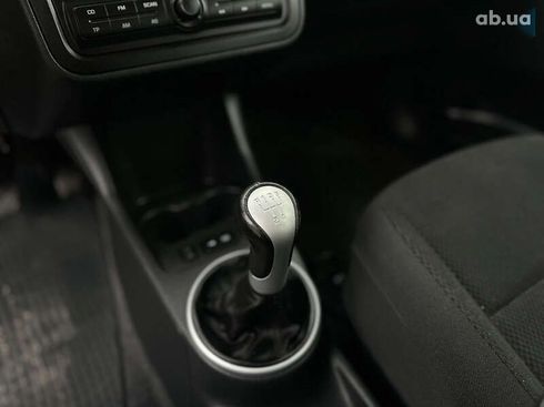 Skoda Fabia 2008 - фото 29