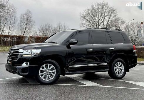 Toyota Land Cruiser 2017 - фото 5