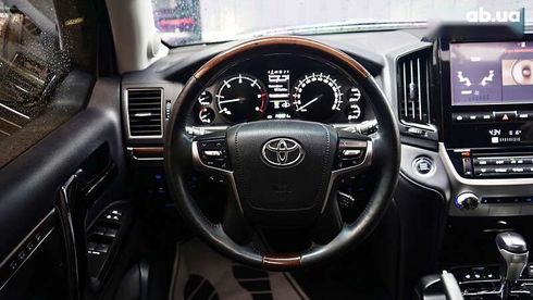 Toyota Land Cruiser 2017 - фото 30